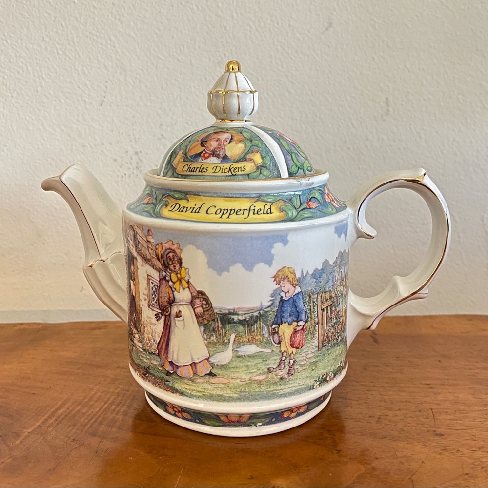 Sadler David Copperfield China Teapot